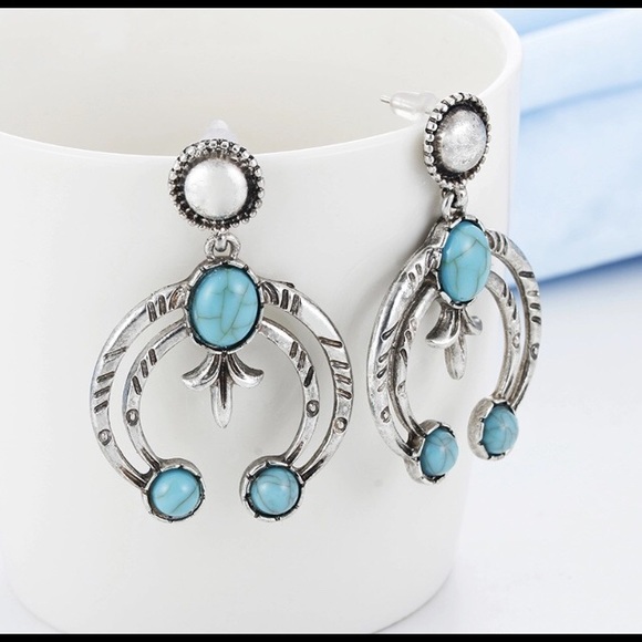 Jewelry - Antique Silver Crescent 🌙 Turquoise earrings! New